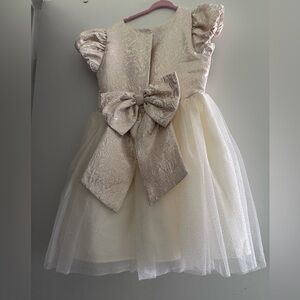 Elegant Creamy gold Dress kids size 7